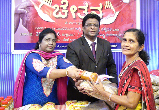 Grace Ministry proved a helping hand to end the hunger of the poor & needy. Bro Andrew & Sis Hanna are anticipating through their charity ventures.