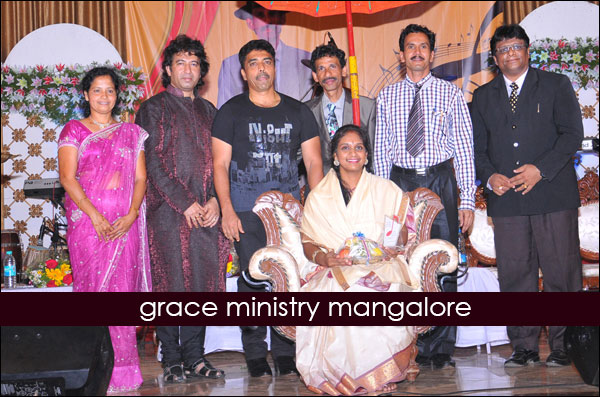 Bro Andrew Richard inaugurates the anniversary of Patma Music Institute at Mangalore. Valentine D'souza, sitarist Ustad Rafique Khan graced the occasion.