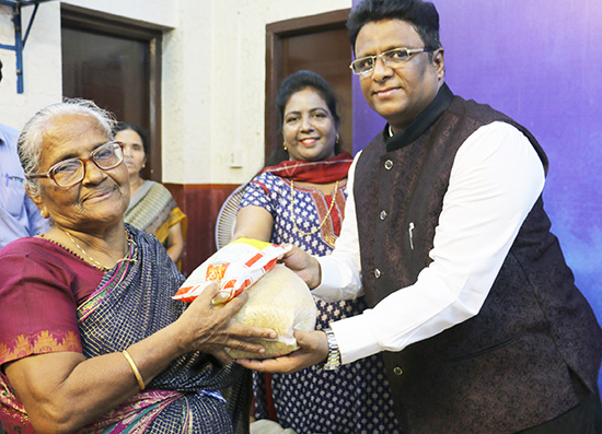 Grace Ministry holds charity program