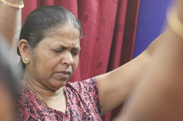 People witnessed Instant Healing, Deliverance and Prophecy during the Friday retreat organized by Grace Ministry in Mangalore. Many witnessed the prophetic hand of God.