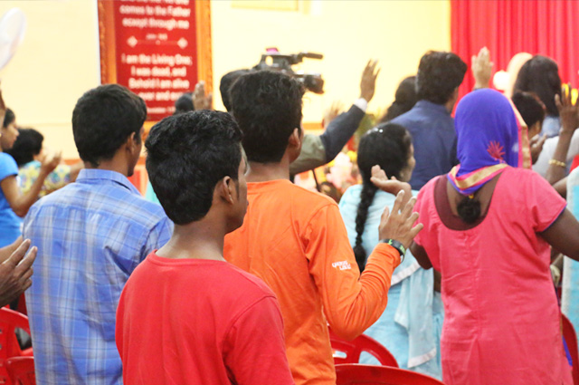 Praise Report of Night Vigil Prayer held at Prayer Center in Mangaluru by Grace Ministry Bro Andrew Richard. Hundreds thronged to the Night Vigil prayer and received the blessing of God.