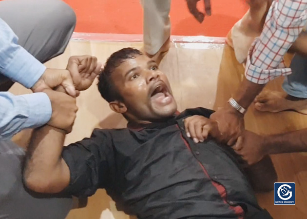 Youth who was extremely Demon Possessed for about 4 years receives instantaneous Deliverance in the Prayer Center of Grace Ministry in Mangalore by Bro Andrew Richard. 