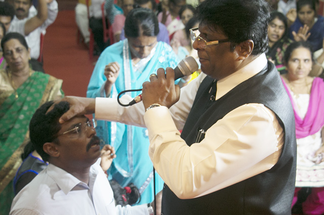 A countless number of people joined the Night Vigil prayer held at prayer center by Grace Ministry in Mangalore here on August 5th, 2017. People experienced Healing, Deliverance and Live miracles.