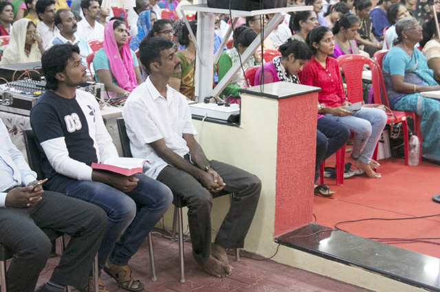 A countless number of people joined the Night Vigil prayer held at prayer center by Grace Ministry in Mangalore here on August 5th, 2017. People experienced Healing, Deliverance and Live miracles.