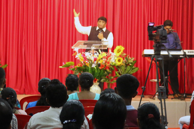 Praise Report of Night Vigil Prayer held at Prayer Center in Mangaluru by Grace Ministry Bro Andrew Richard. Hundreds thronged to the Night Vigil prayer and received the blessing of God. 