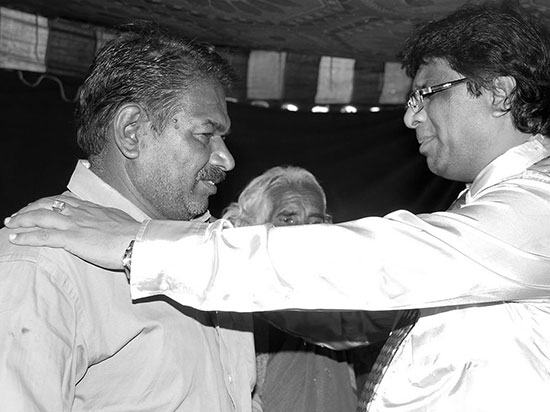 Bro Andrew Richard offered special prayers for Healing at Blessing Retreat prayers in Mangalore on May 15. Are you facing a difficult disease, illness or malady and want to cry out to God for healing, Don't worry our God is a great healer and nothing is too hard for him.